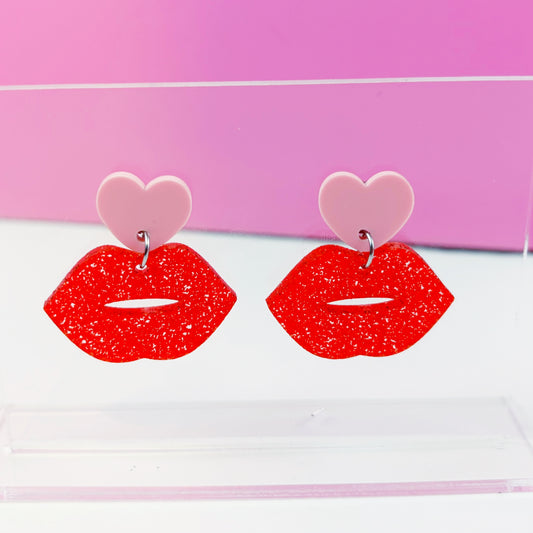 Lips Dangle Earrings /// Valentines Day